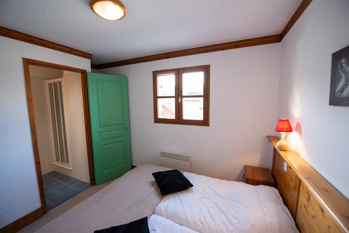 Chalet Daim: Chambre avec salle de bain (douche)