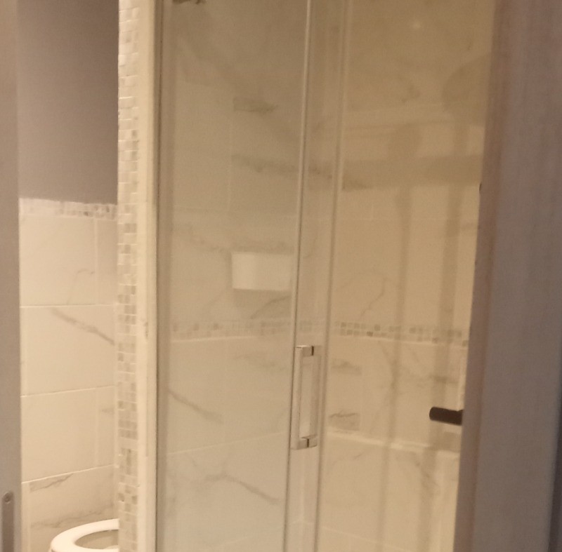 Salle d'eau privative douche 70*100 cm suite Courson