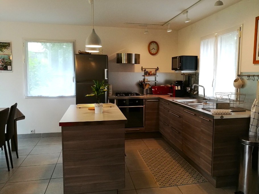 La cuisine - Les Agapanthes - Location de vacances Ille-et-Vilaine