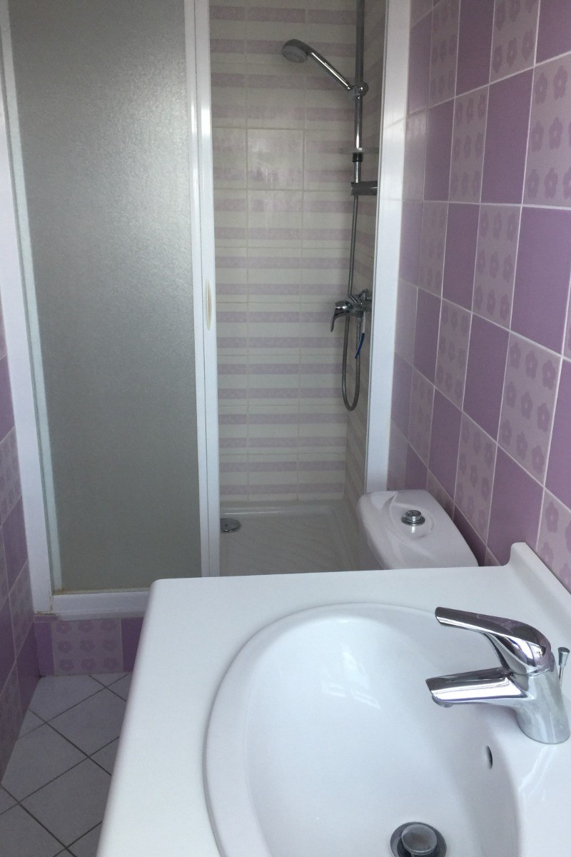Salle de bain (3ème étage) - Villa Gargamelle