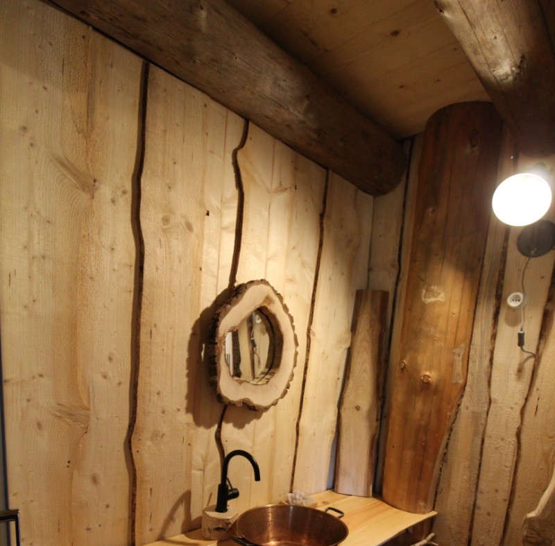 Salle d'eau, Fuste du Trappeur - Les Cabanes du Lac de Pierre Percée