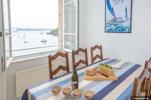 Vue Tour Mer de la cuisine  et Bienvenue