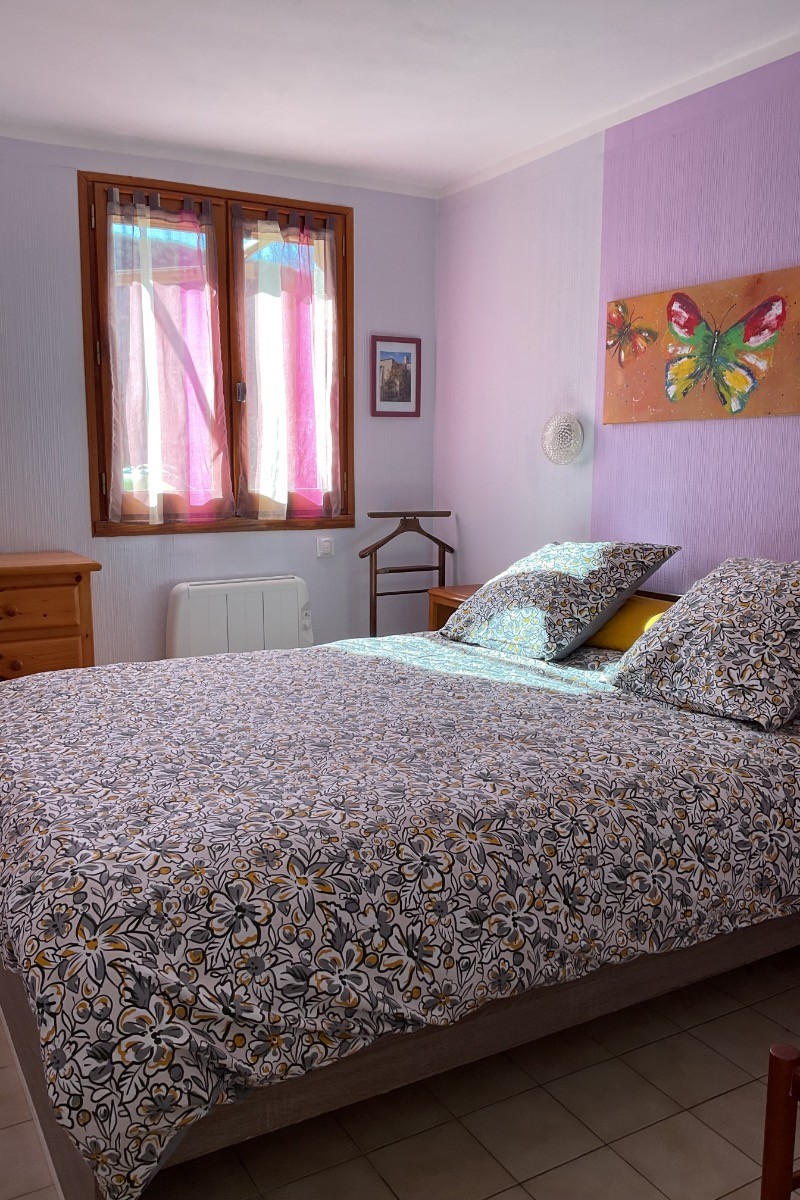 Chambre spacieuse avec lit double en 160 cm