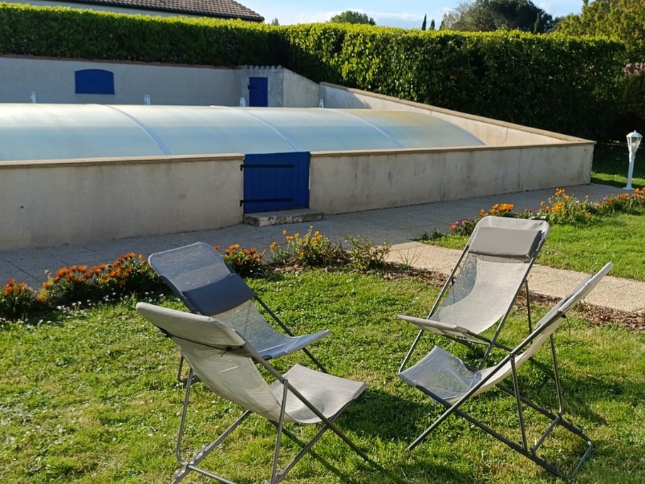 Détente dans le jardin
