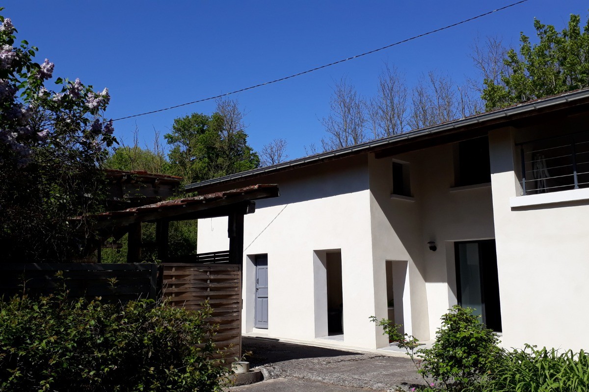 Gîte le Bois de L'étang - côté cour