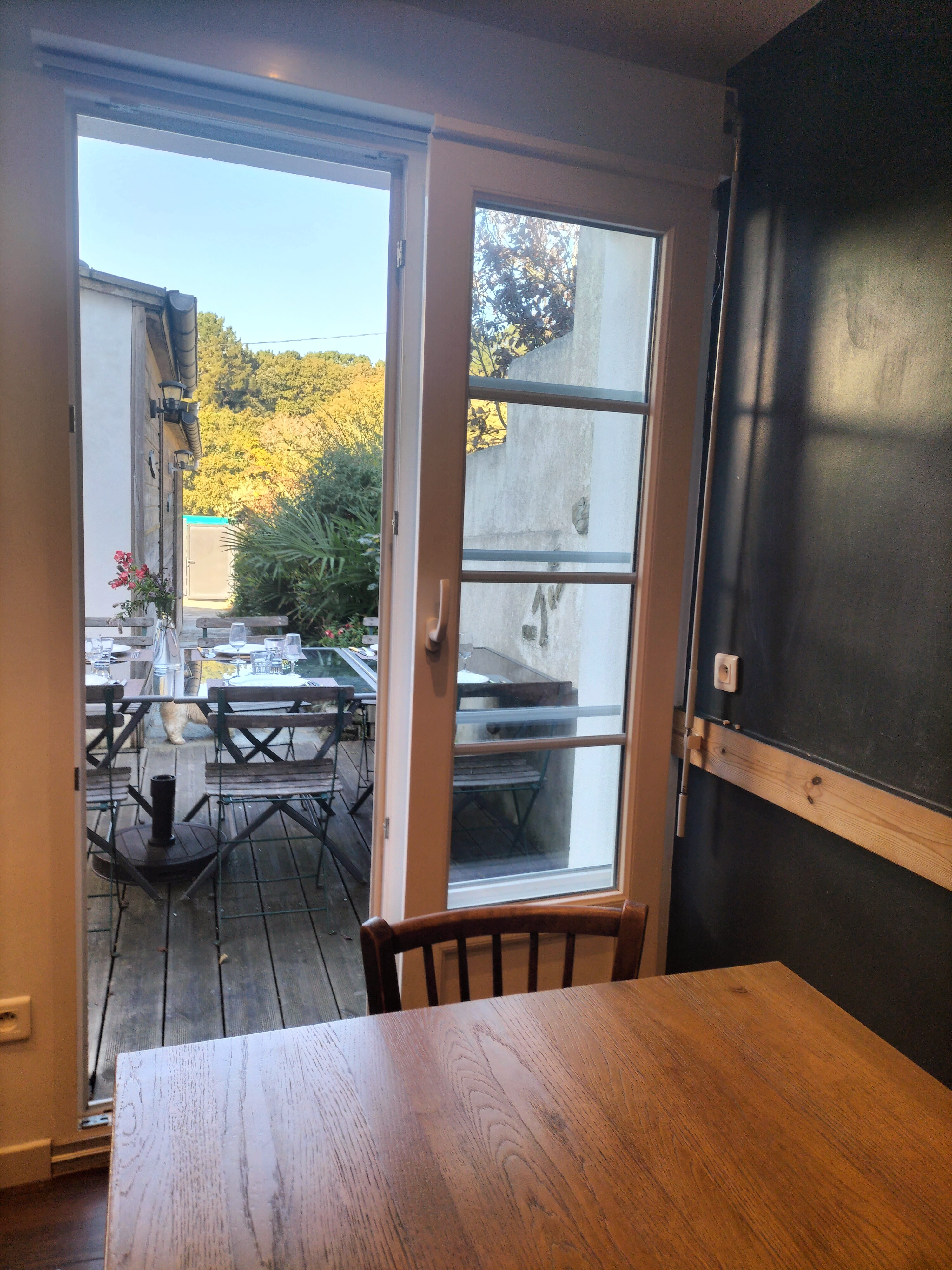 vue extérieur salle à manger