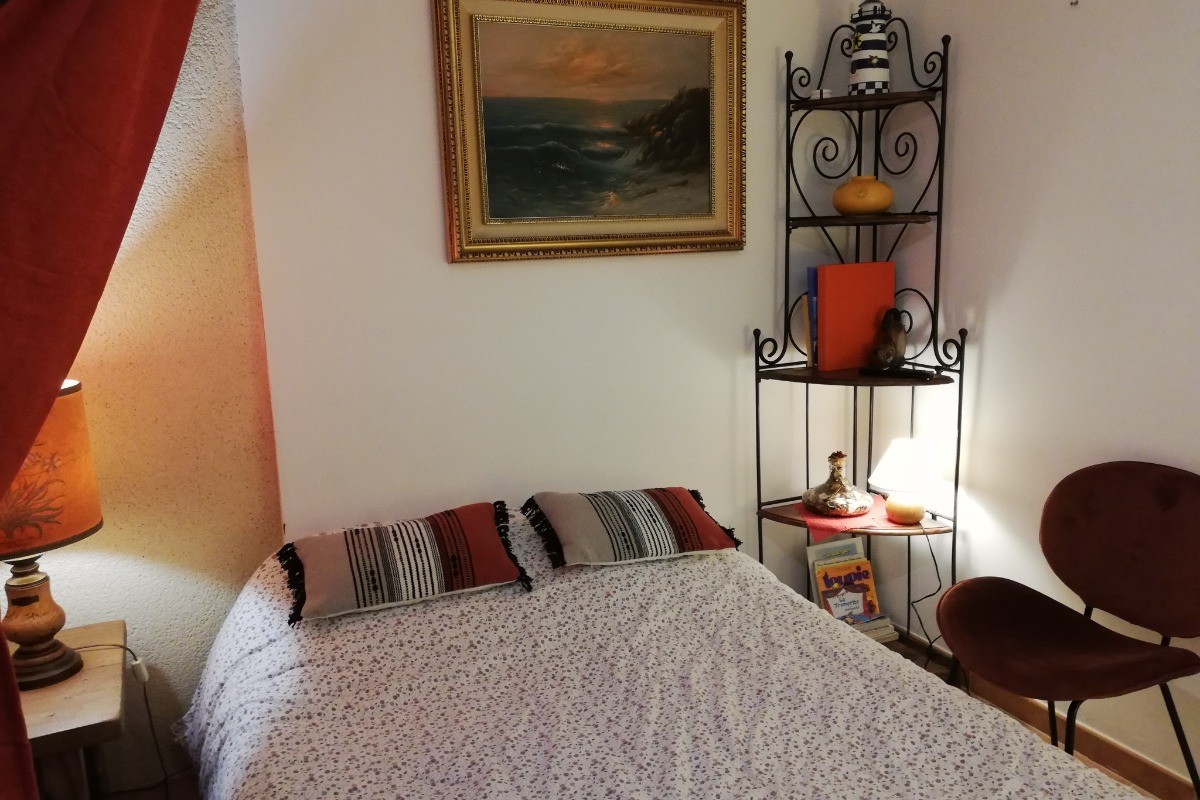 Salon / Chambre au rez-de-chaussée