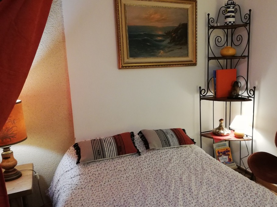 Salon / Chambre au rez-de-chaussée