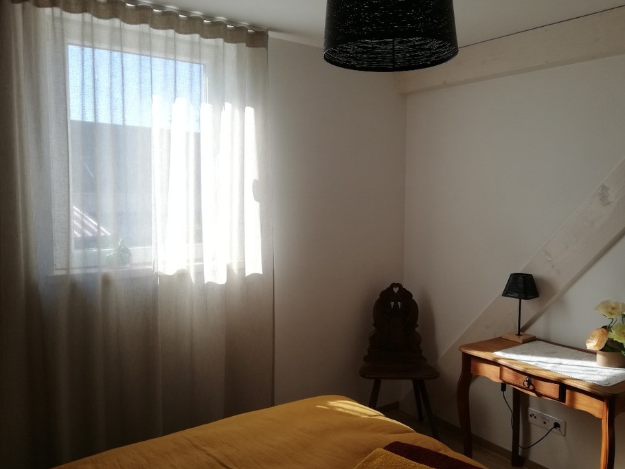 Coin bureau dans la chambre