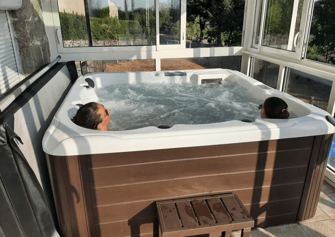 Jacuzzi sous véranda