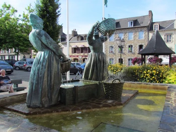 Fontaine a Cancale dans le haut du bourg. 
Crédits photos : ADT 35 COCHERIE-Angelique