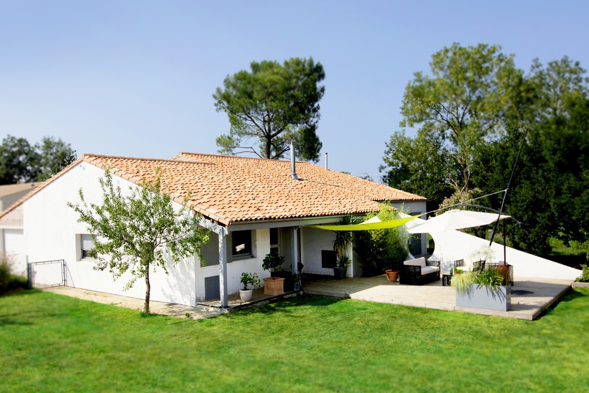 Jardin clos de la Villa Land-Zee près de Royan