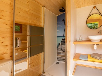 Domaine de la Cambre, camping à la ferme, gîte avec piscine, roulotte, logement insolite, déconnexion, vacance nature, Duffort, Gers, Occitanie, tourisme vert