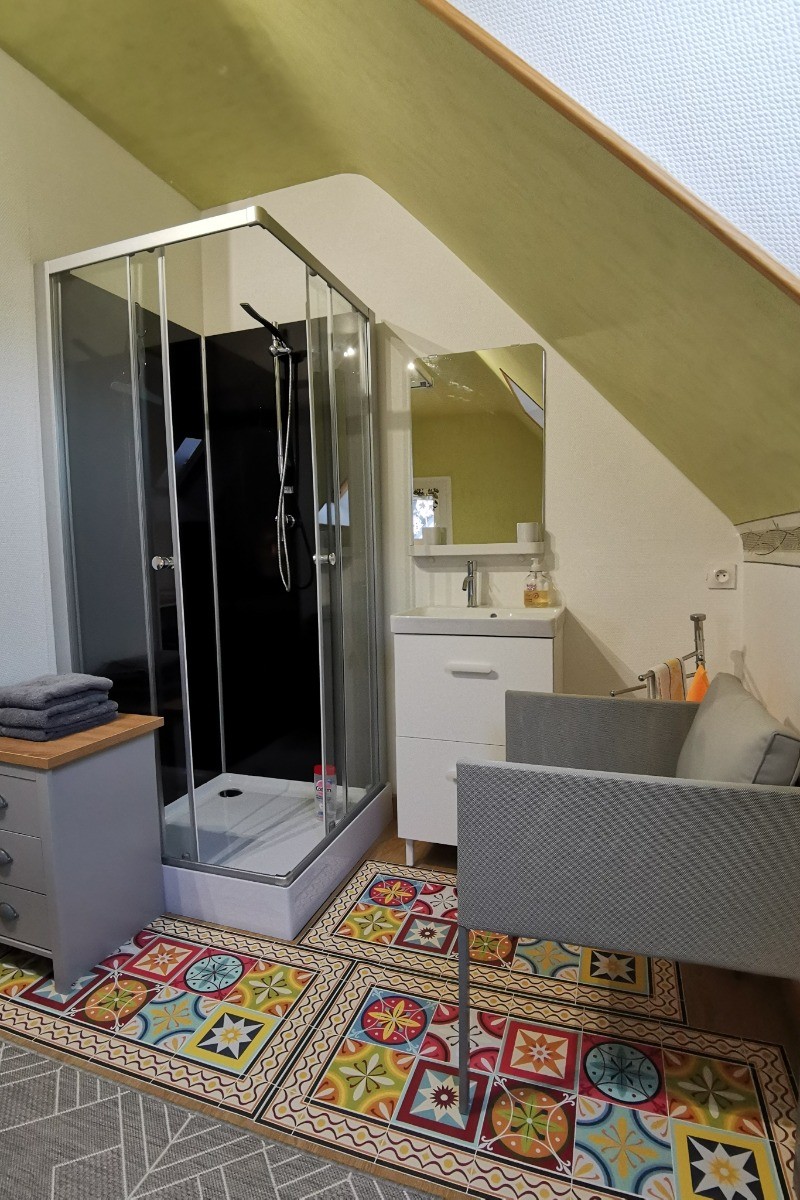 Douche dans la chambre