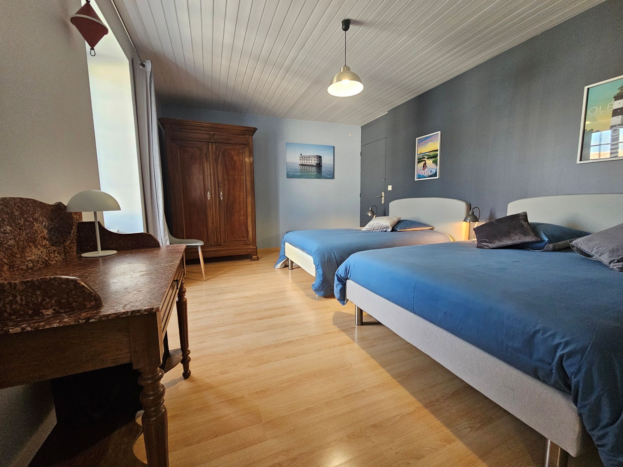 Les 3 Phares à Chagnolet près de La Rochelle et de l'océan, la chambre Chassiron pour 3 personnes, en Charente maritime.