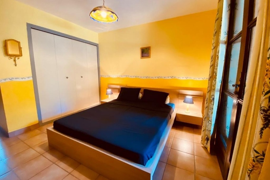 Chambre Lavande (lit 160x200)