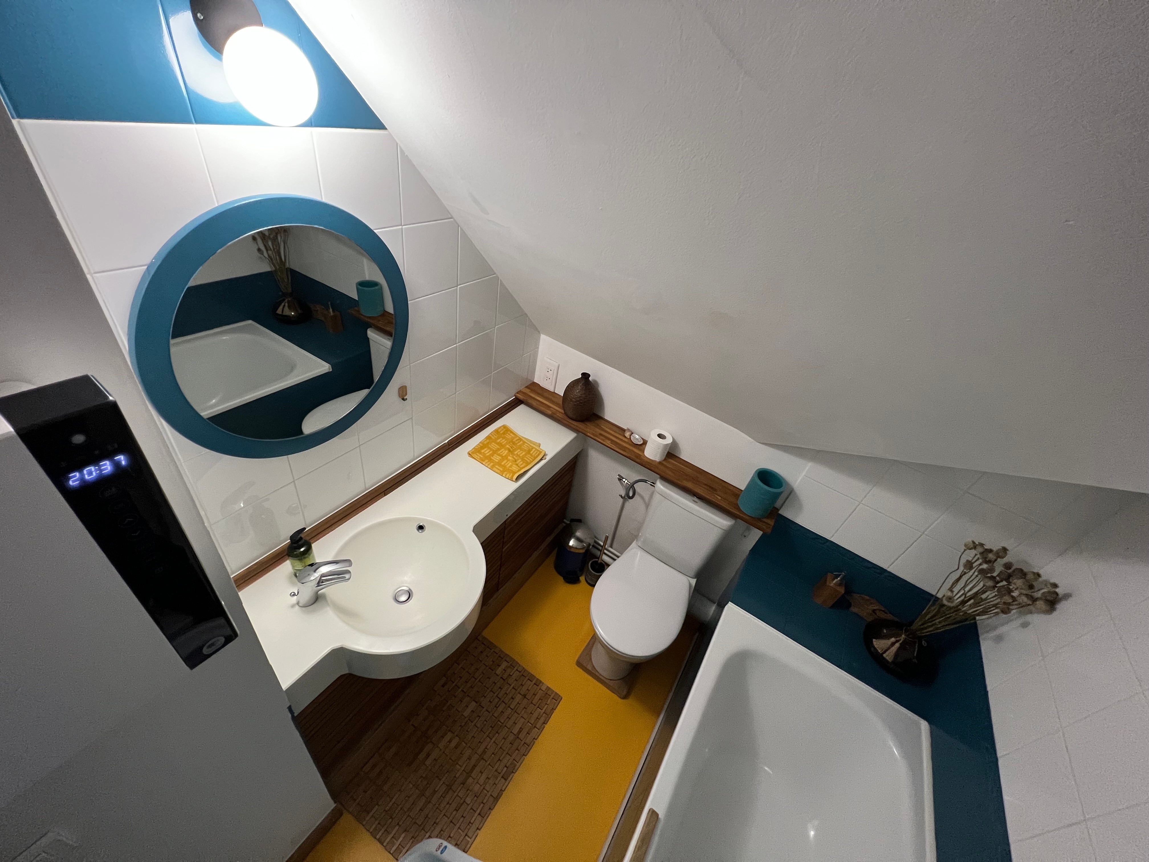 A bathroom with WC