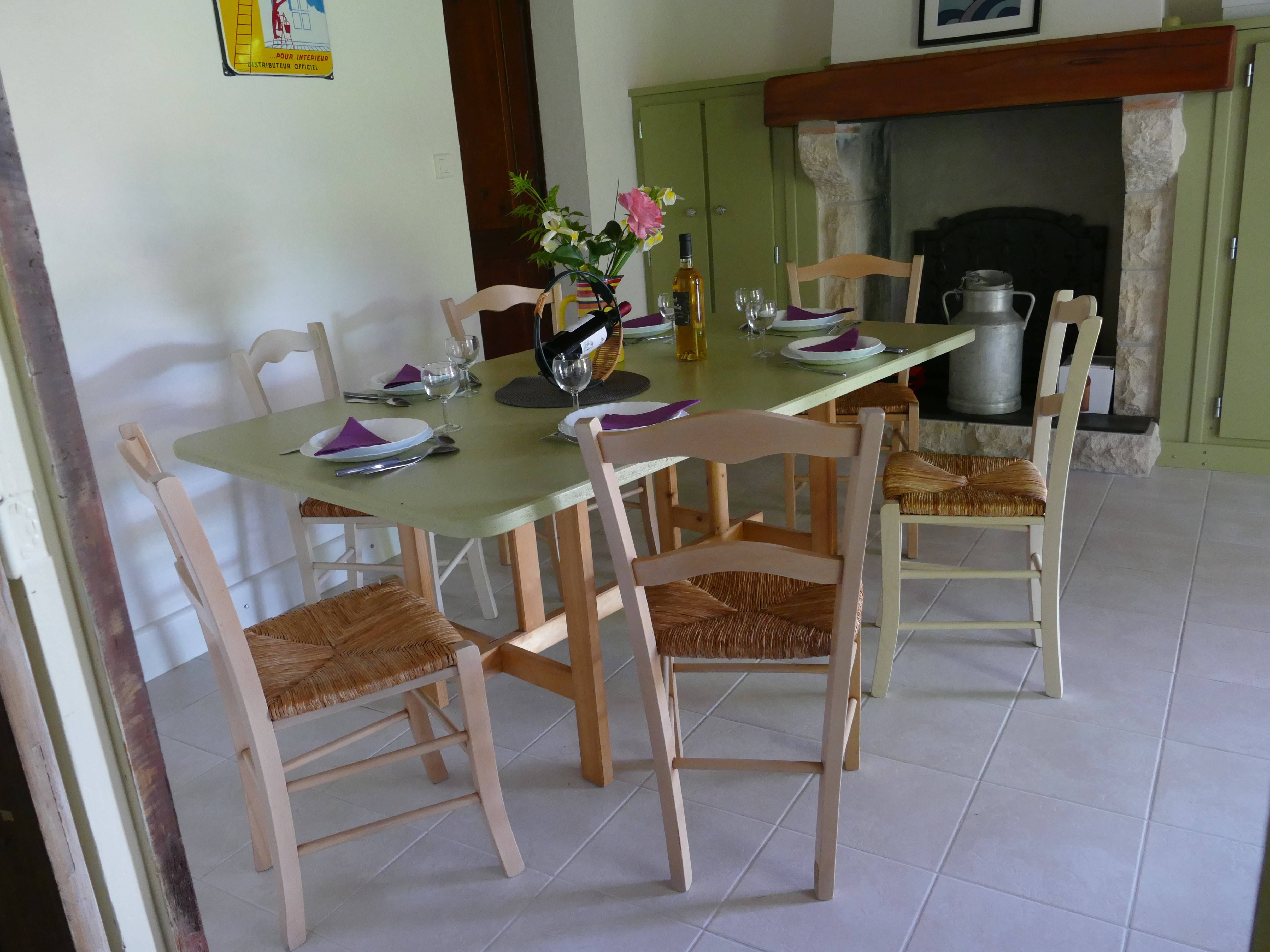 La table pour 6 personnes.