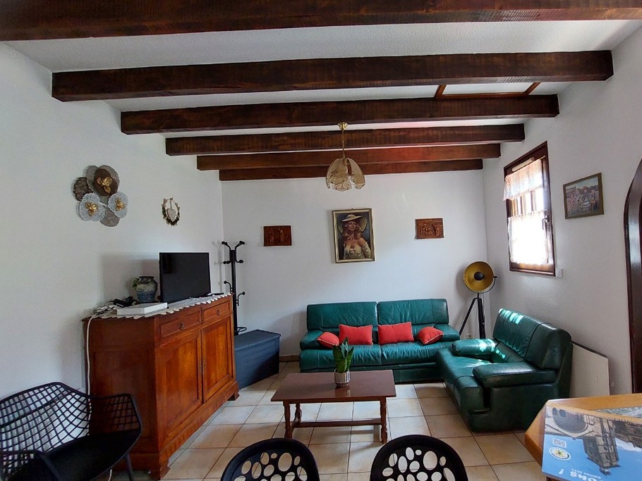 Salon séjour GITE LE GAULIAT 19 CORREZE CLEVACANCES