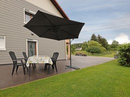 Terrasse - Gîte with terrace, in a peaceful natural setting near Gérardmer
