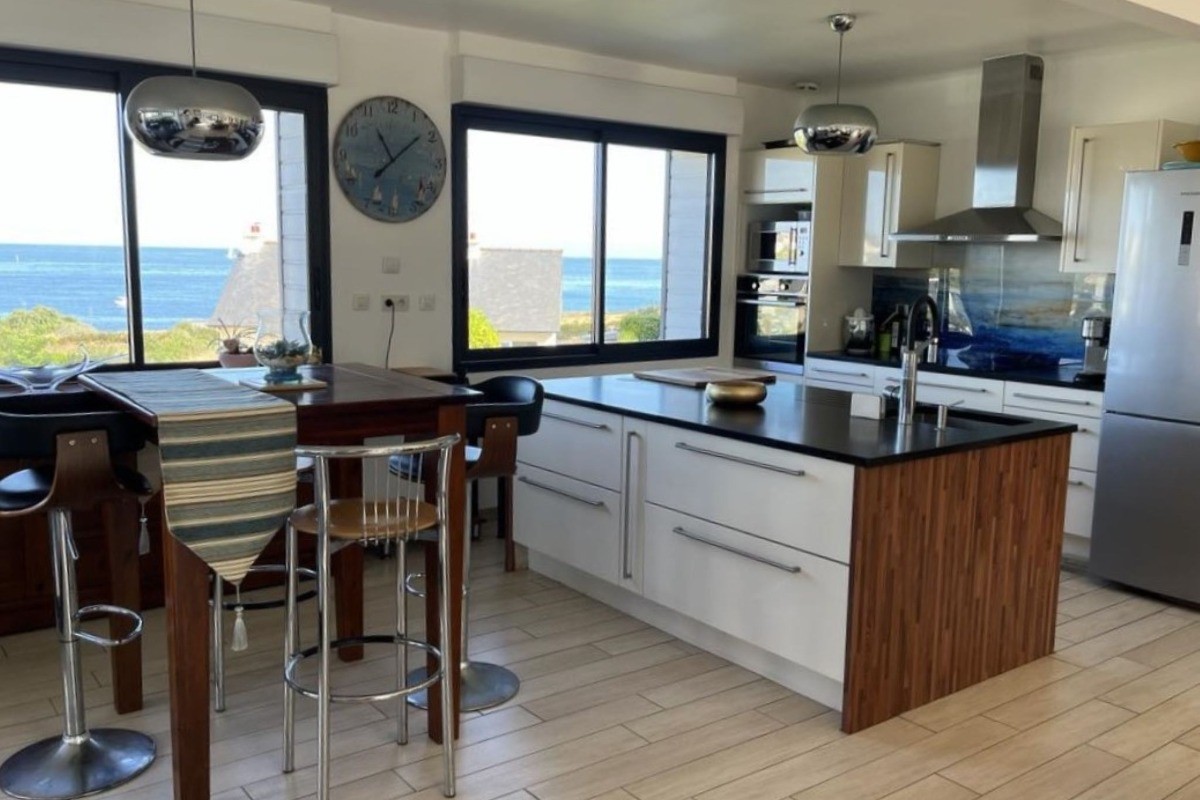 pièce de vie, vue mer