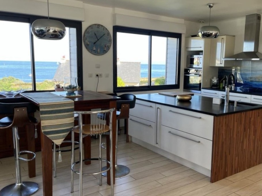 pièce de vie, vue mer