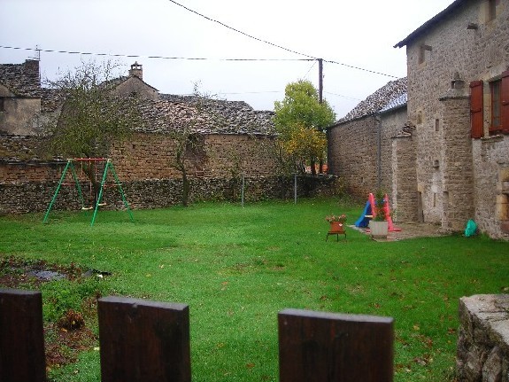 GITE SEVERAC LE CHATEAU / MR SAHUQUET