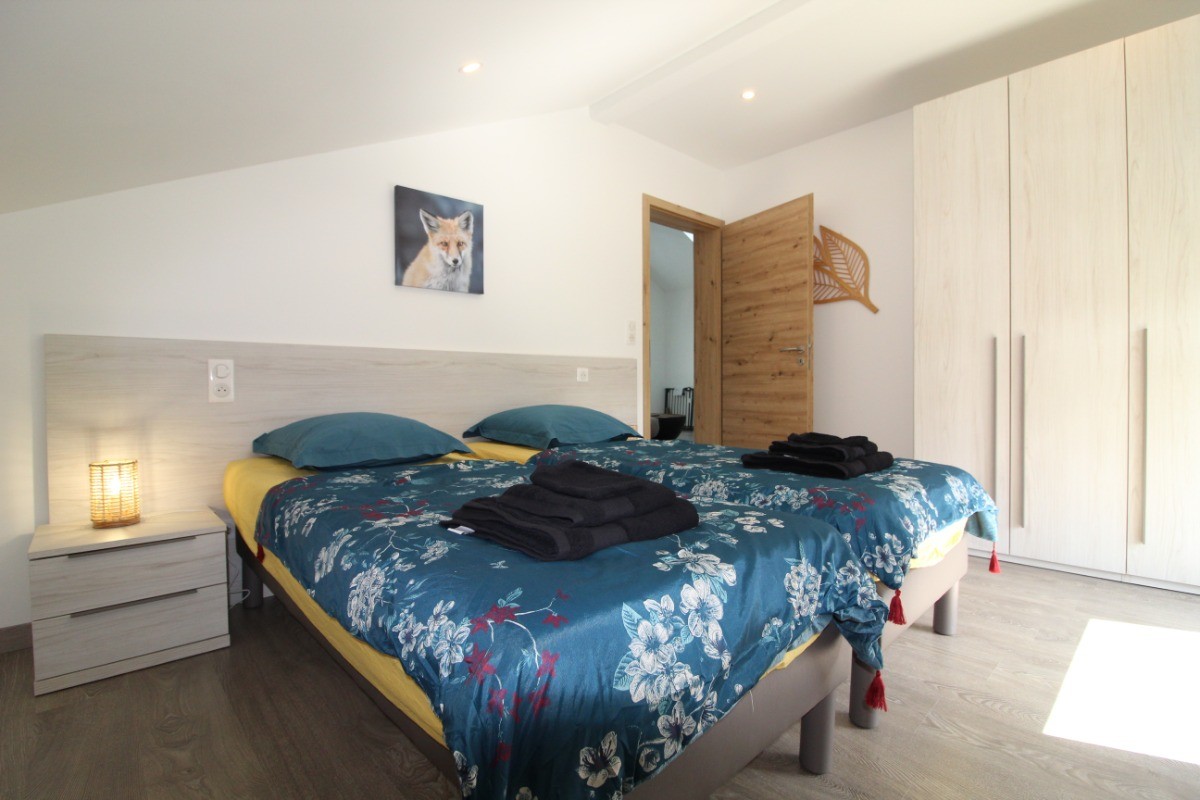 Chambre n°2, étage : 2 lits 80x190 - Domaine de l'étang à Ban-sur-Meurthe-Clefcy Vosges