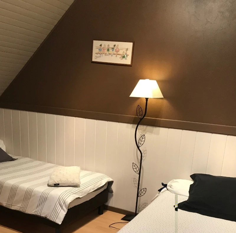 Séjour en gîte avec piscine, pour 12 personnes, avec piscine privée couverte en Creuse chambre double au 1er étage