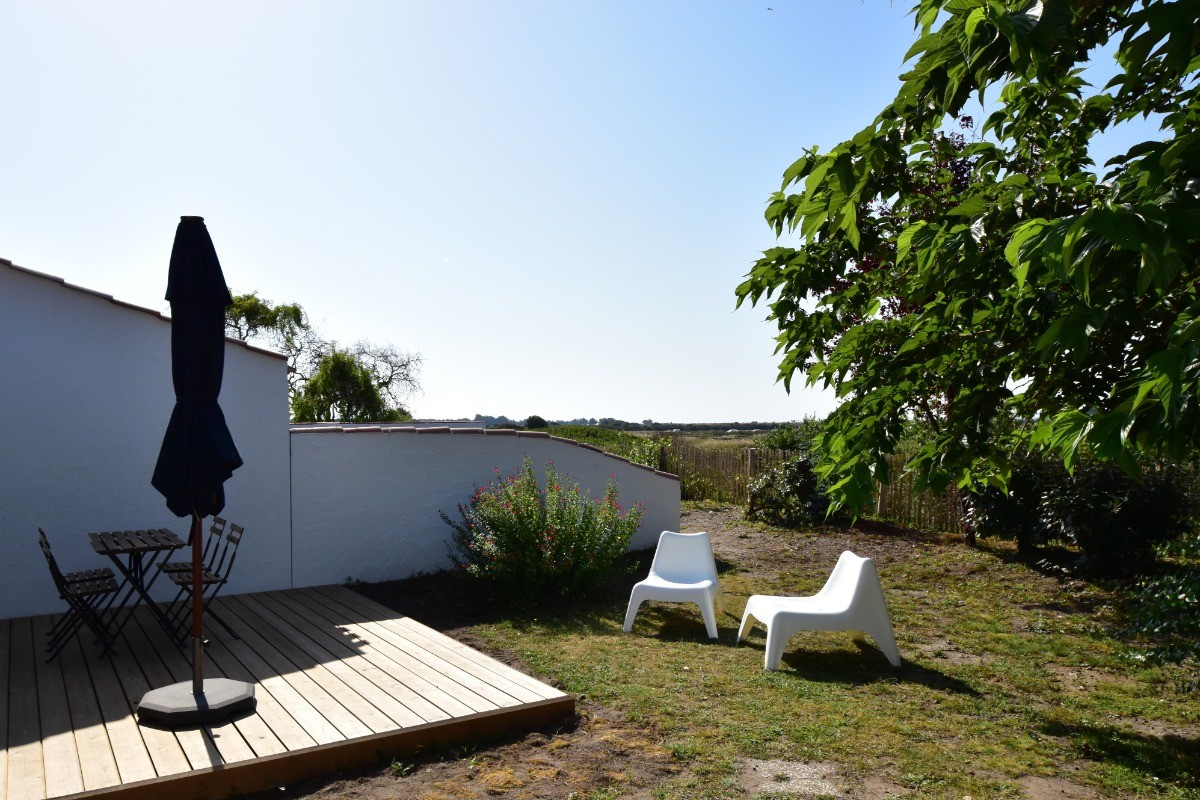 Jardin avec vue sur les marais