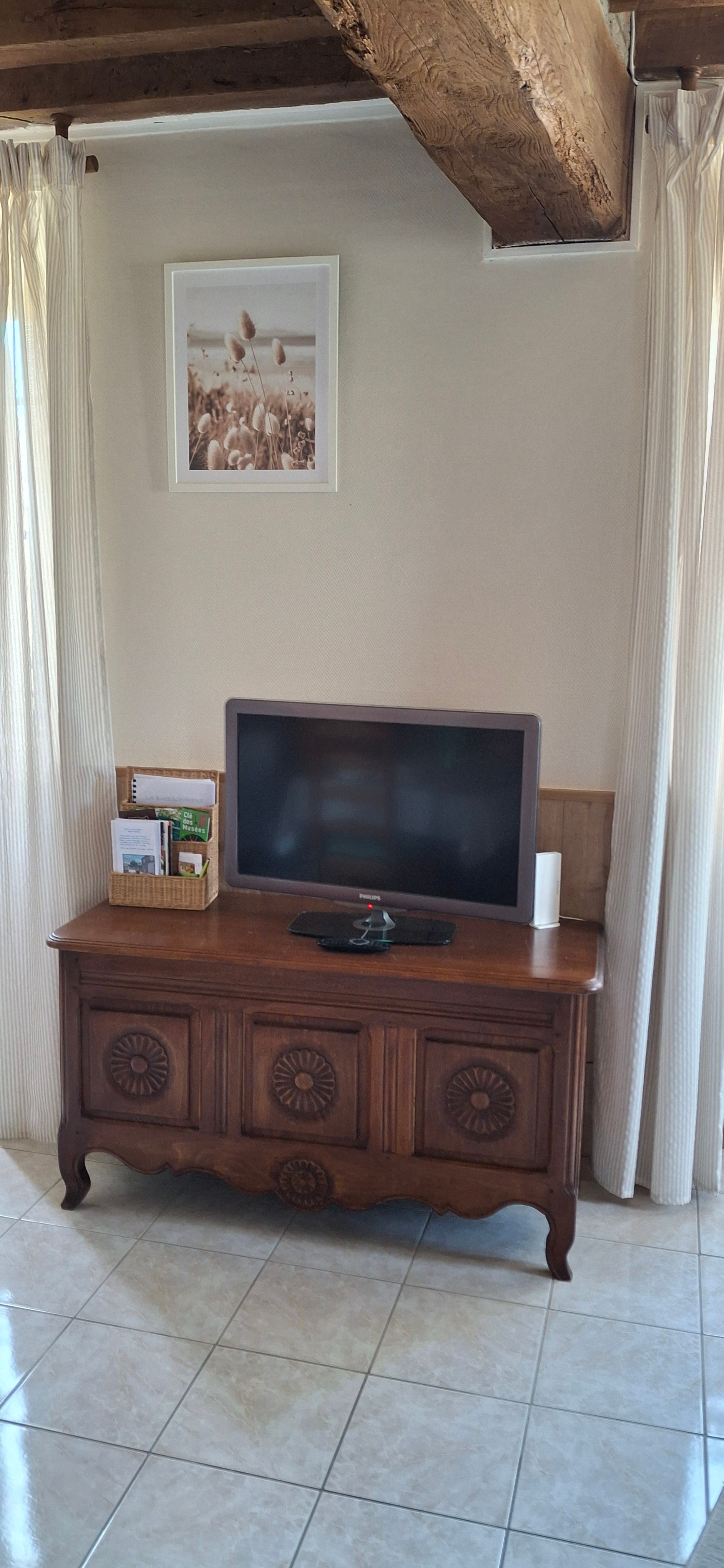 TV