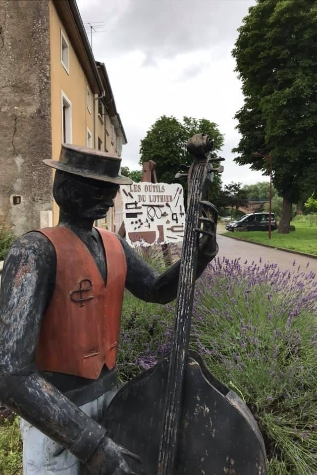 Mirecourt