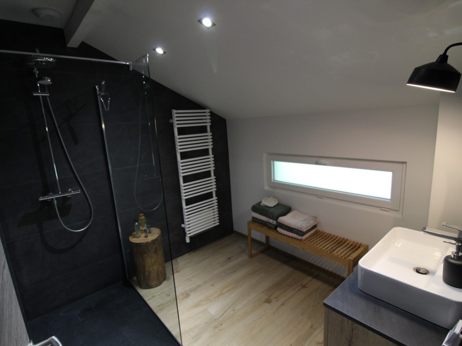 Salle d'eau, grande douche - Au Coin des Fées