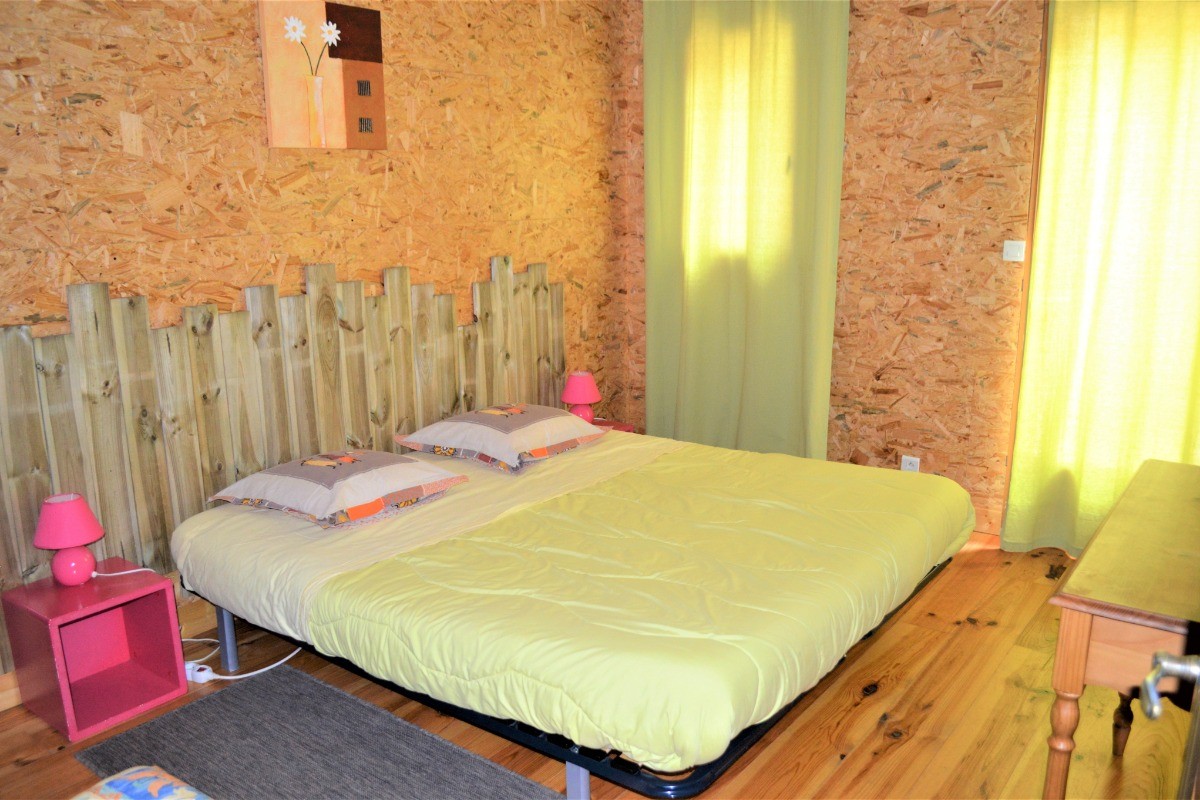chambre lit de 180 X 200 ou 2 lits de 90 X 200