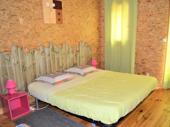 chambre lit de 180 X 200 ou 2 lits de 90 X 200