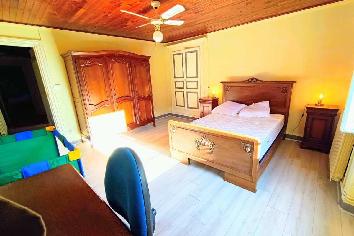 Chambre parentale (côté rivière)