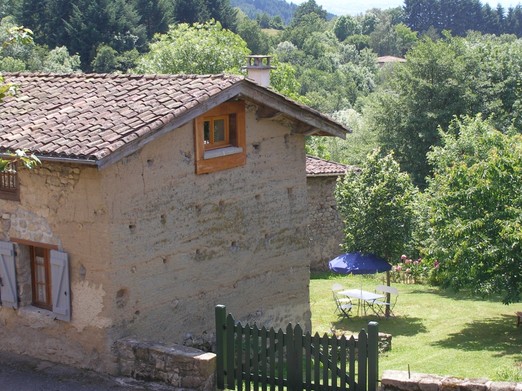 Le gîte avec le jardin