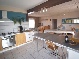 La cuisine et l’îlot