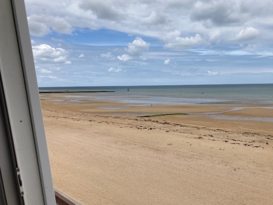 VUE SUR LA PLAGE GOLD BEACH