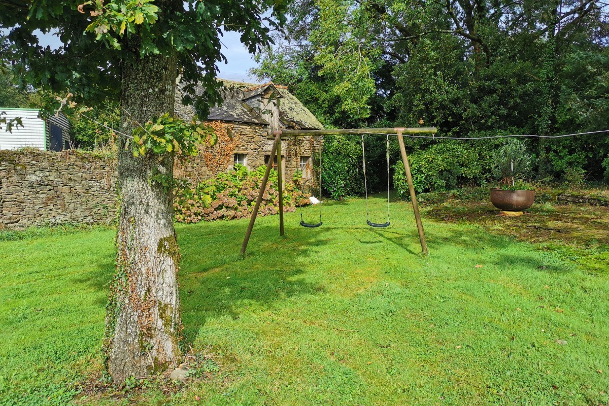 Portique dans le jardin