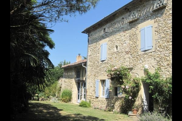 Façade  - Virac - Tarn