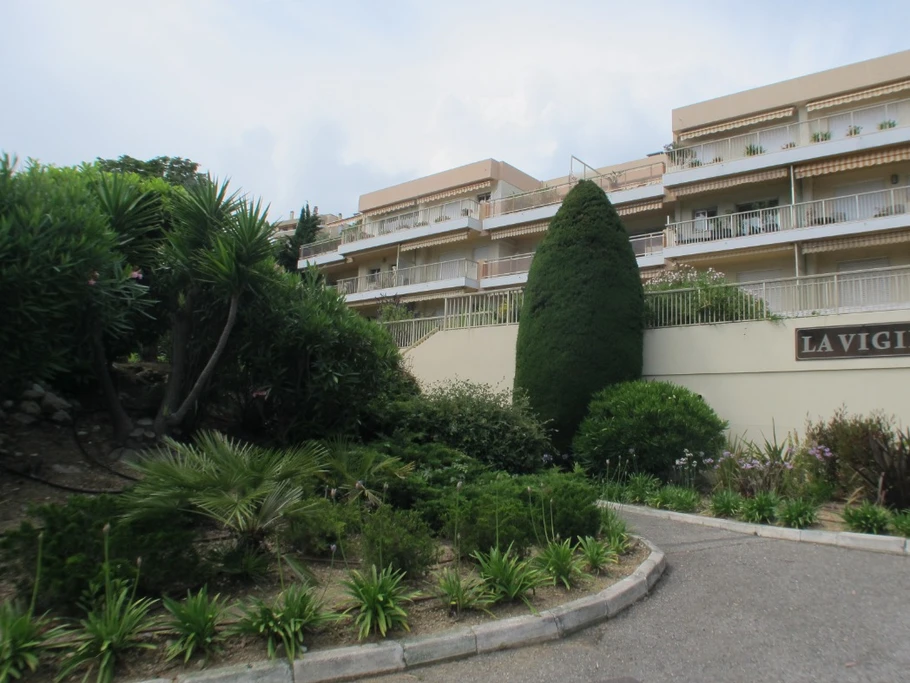 Vue d'ensemble entrée résidence