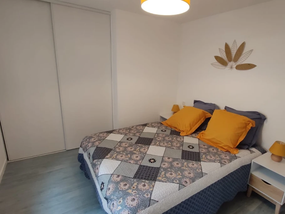 Chambre 1 : lit en 180/200