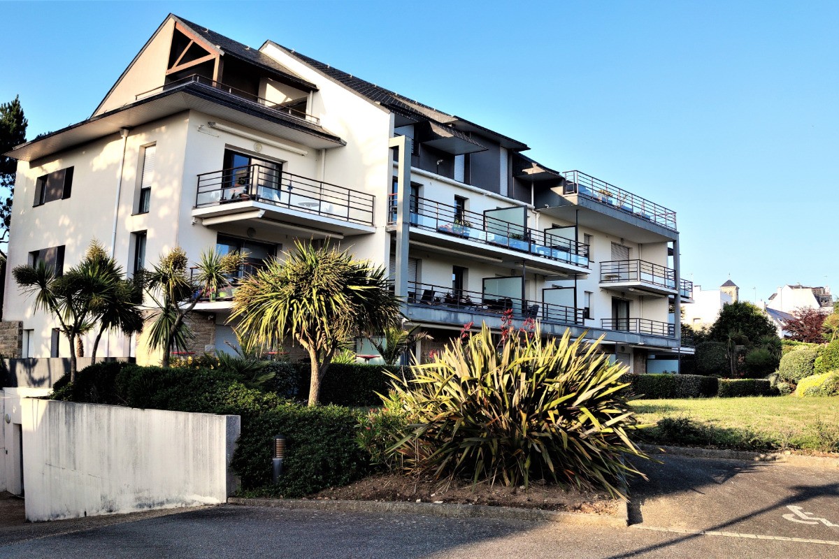 vue extérieure de villa Cassandre