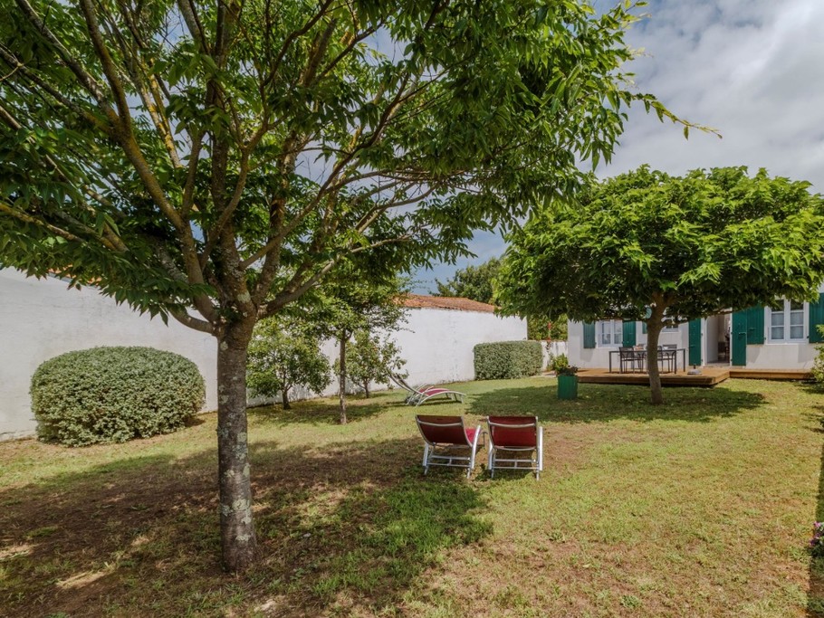 Gite "Rue de La Manne" avec jardin clos, proche de l'océan et des commerces à pieds, pour 5 personnes, Ste Marie de Ré, Ile de Ré