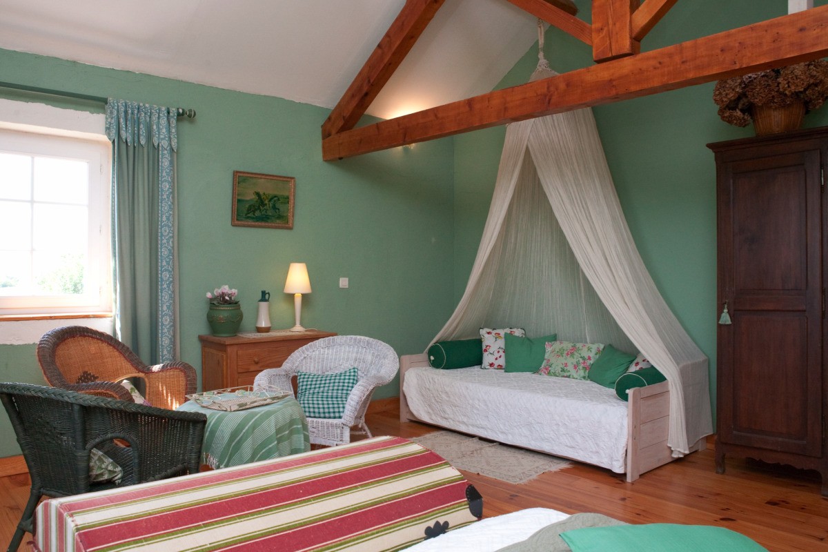 Chambre "verte" à l'étage - lit en 90 cm