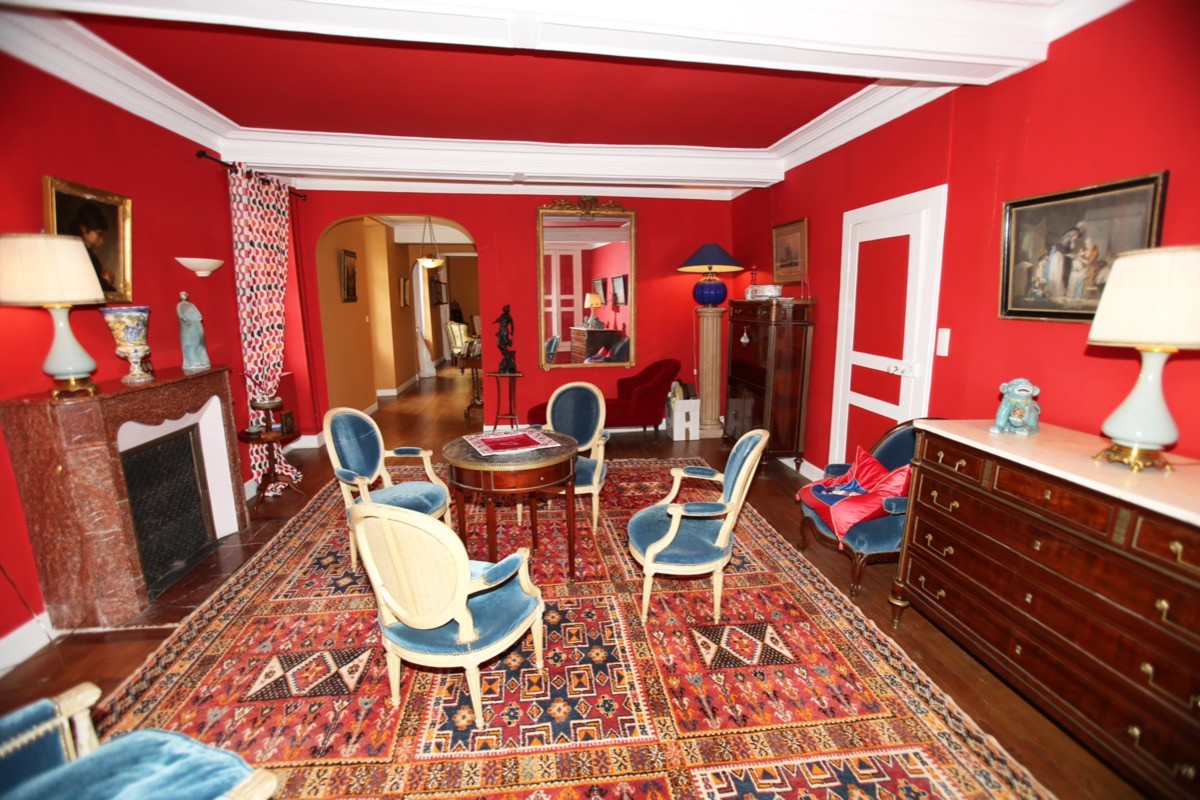 Salon