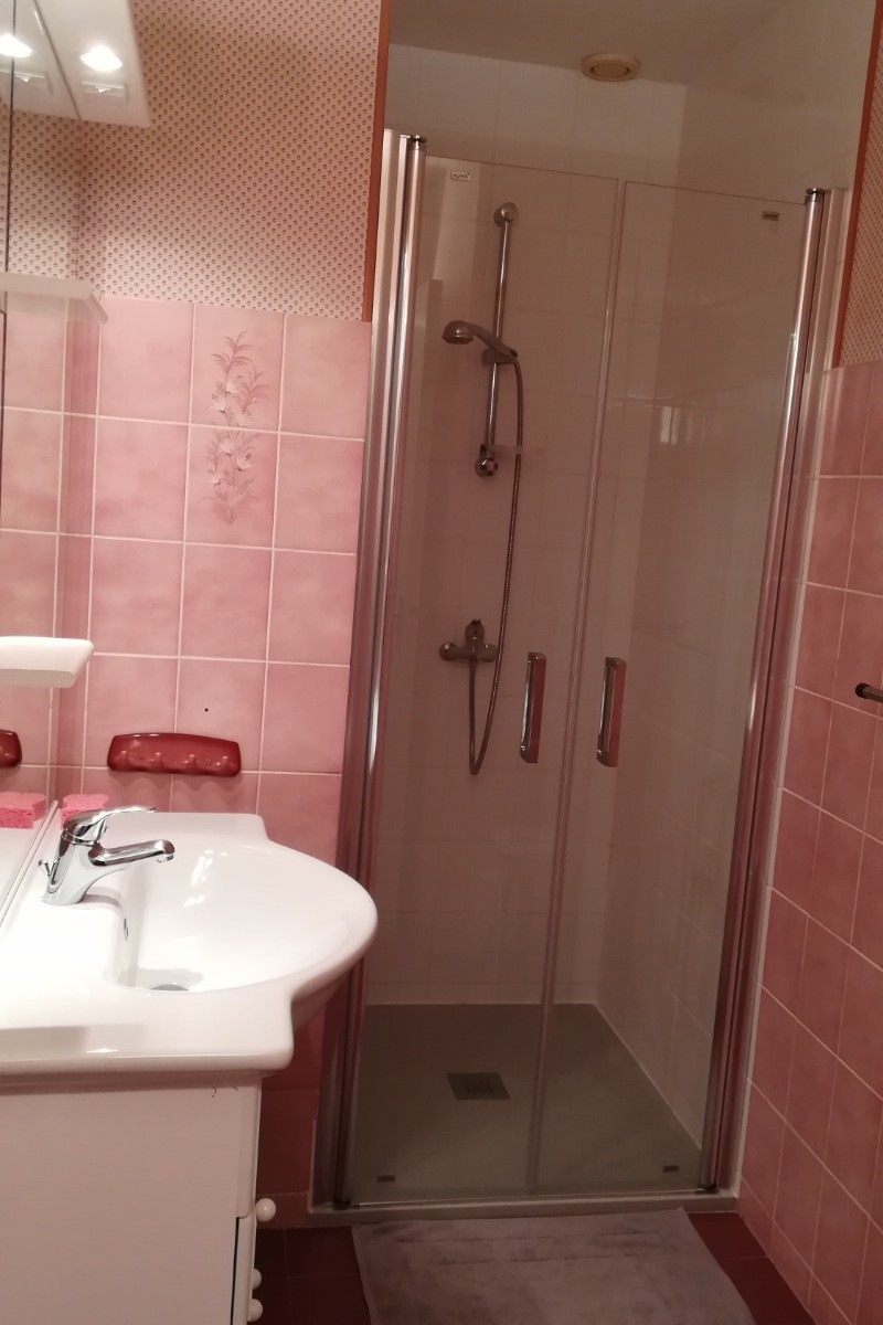 Salle d'Eau - Rez de Chaussée-