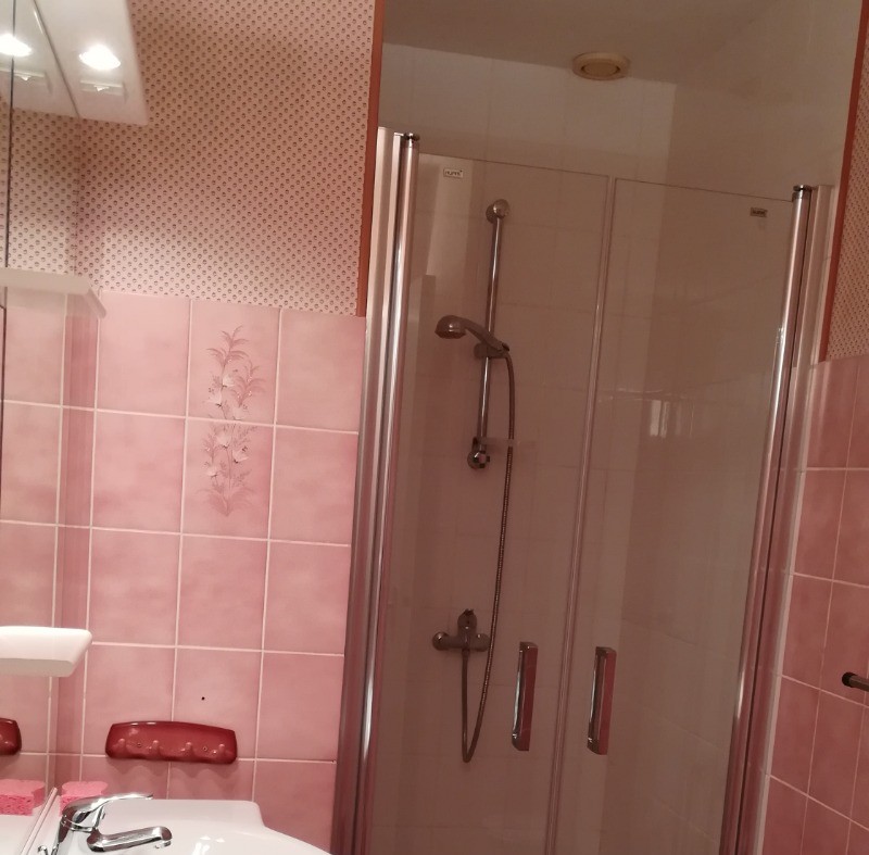 Salle d'Eau - Rez de Chaussée-