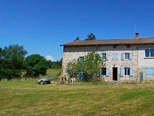 Gîte "Les Terrasses" à Doranges, proche d'Arlanc (Parc du Livradois-Forez)